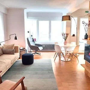 Bright And Stylish Next To The Sea! Appartement Oostende